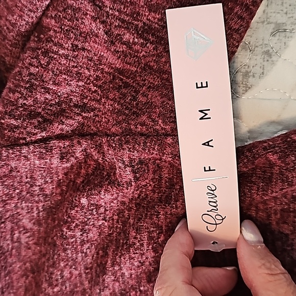 NWT Crave FAME size Large Burgundy Cropped Top - Picture 4 of 8